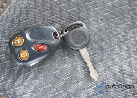 2003 Chevrolet Avalanche 1500 from USA, damaged, VIN 3GNEC13T83G264051